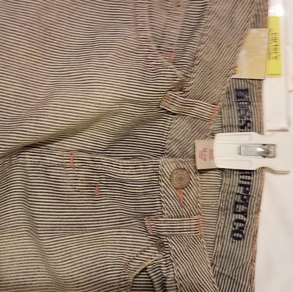 Skirt - Picture 3 of 3